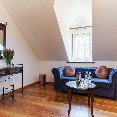 Apartamenty W Dworku Cheval Krakkó Kültér fotó