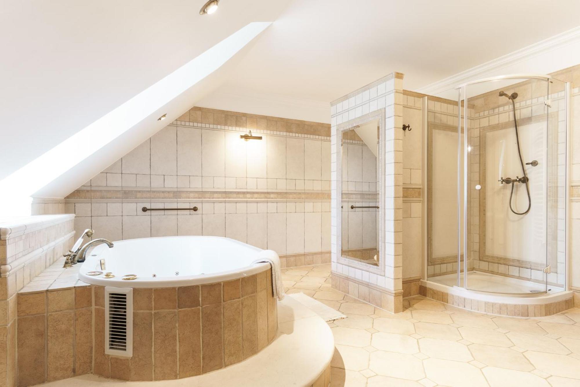 Apartamenty W Dworku Cheval Krakkó Kültér fotó