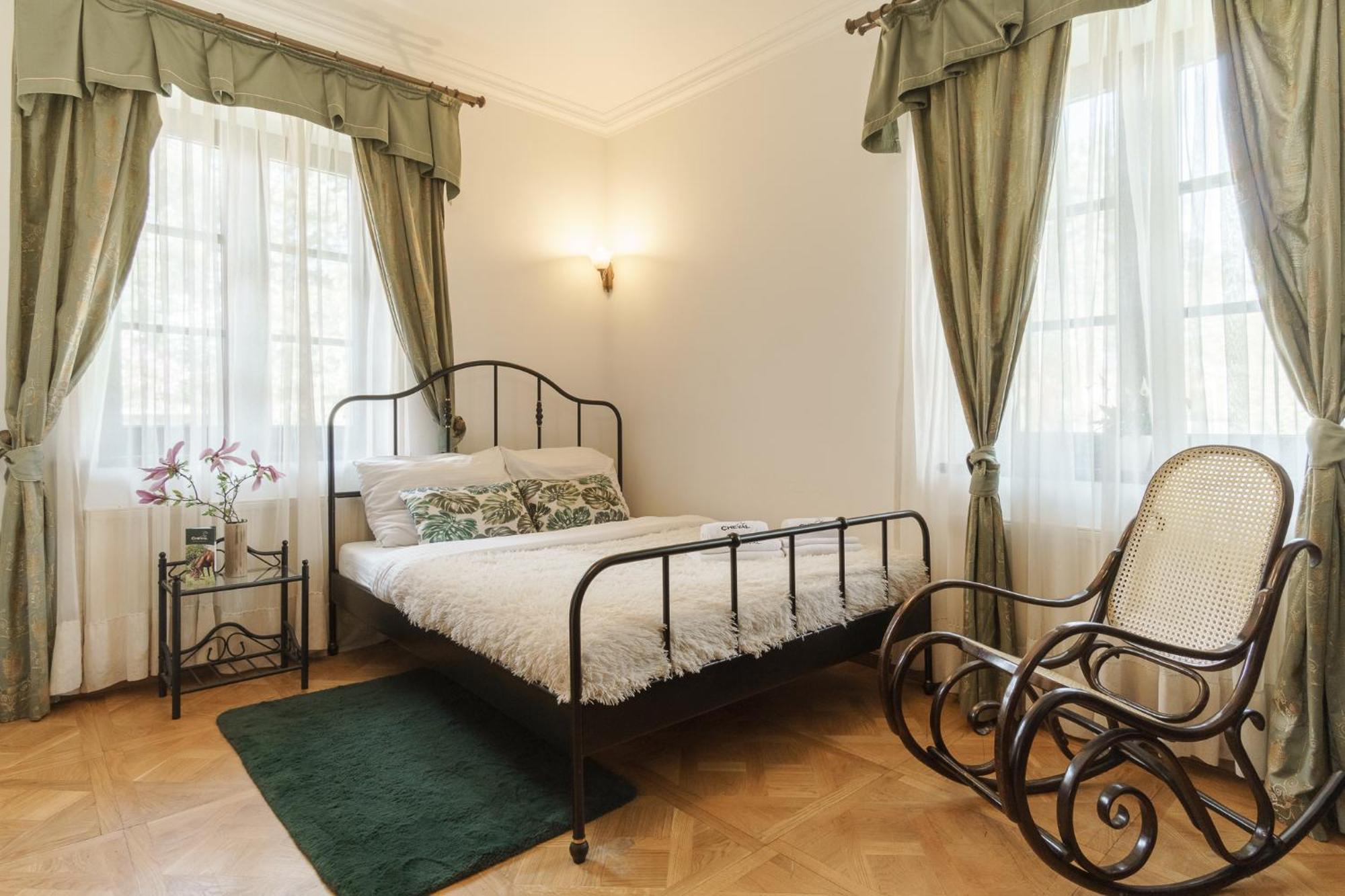Apartamenty W Dworku Cheval Krakkó Kültér fotó
